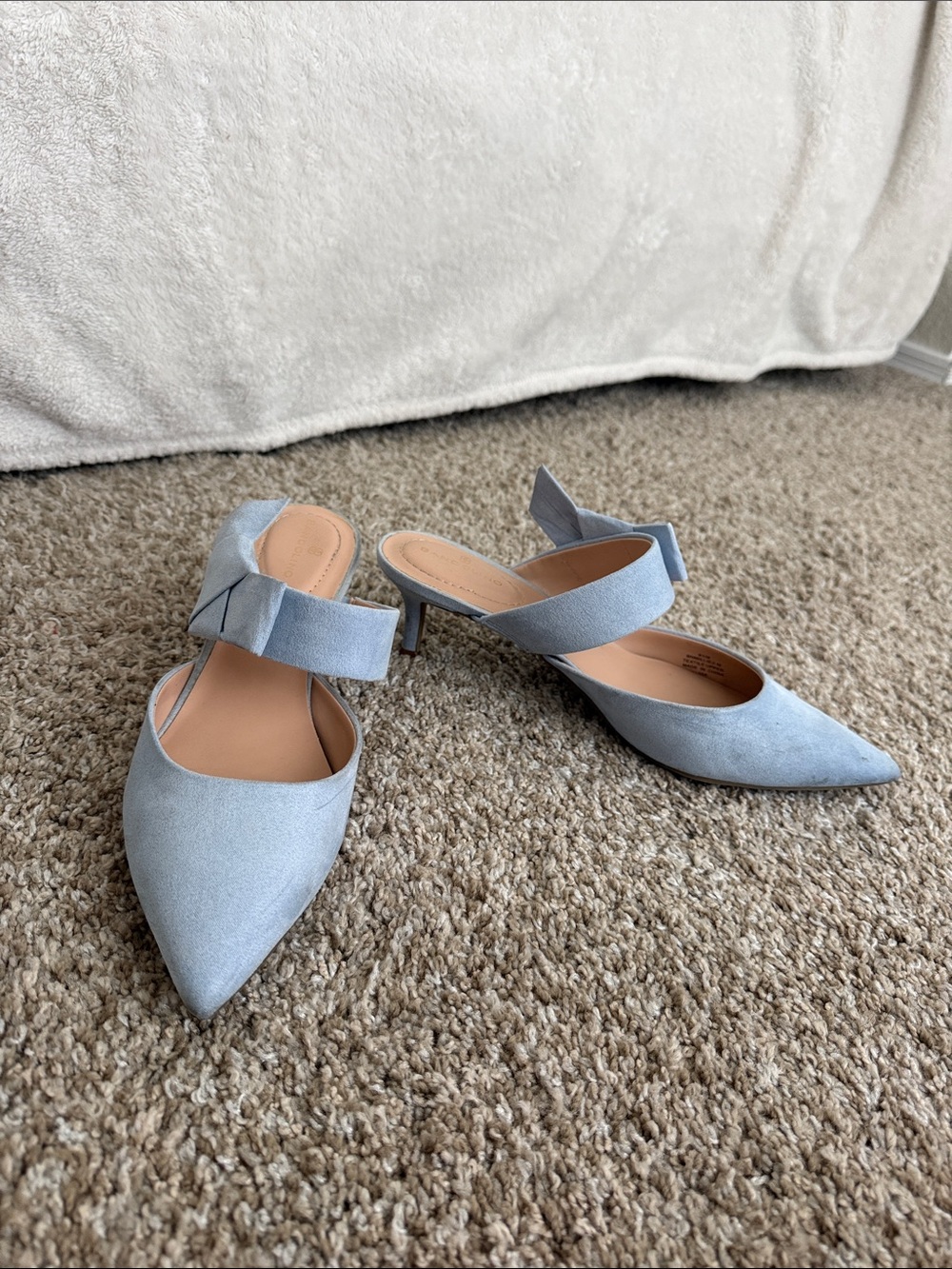 Bandolino Light Blue Pointed Toe Kitten Heel Mules with Bow Strap
